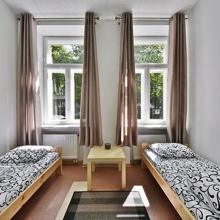Laisves Avenue Hostel "Easy Kaunas" Εξωτερικό φωτογραφία