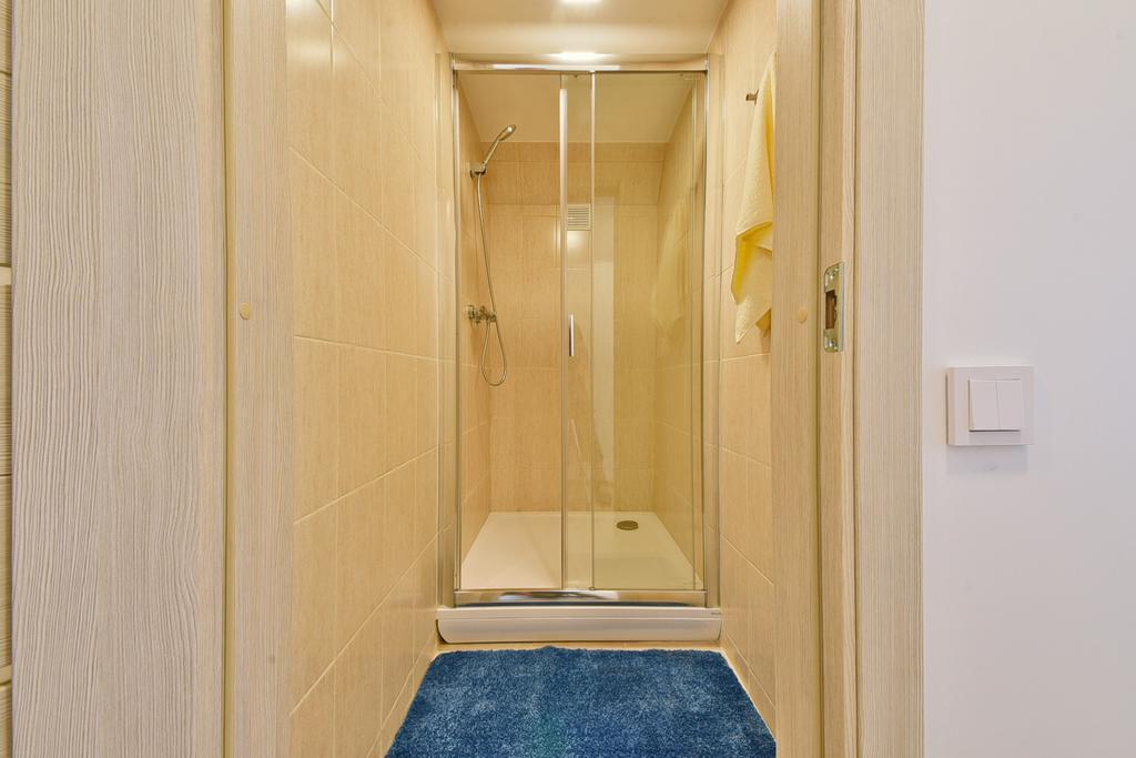Laisves Avenue Hostel "Easy Kaunas" Εξωτερικό φωτογραφία