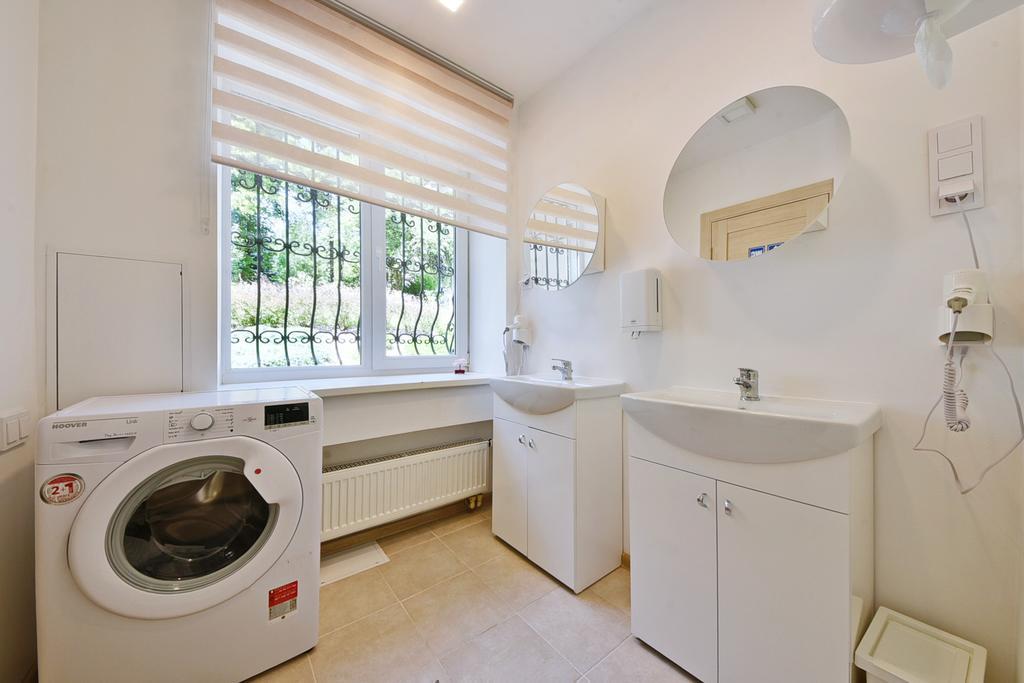 Laisves Avenue Hostel "Easy Kaunas" Εξωτερικό φωτογραφία